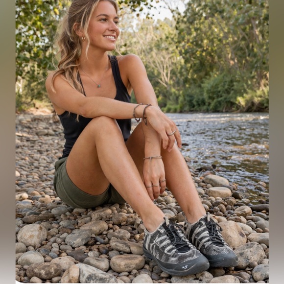 Chaco Shoes - Chaco Size 7 Water Shoes Black Gray Outdoor Hiking River Lightweight Sport